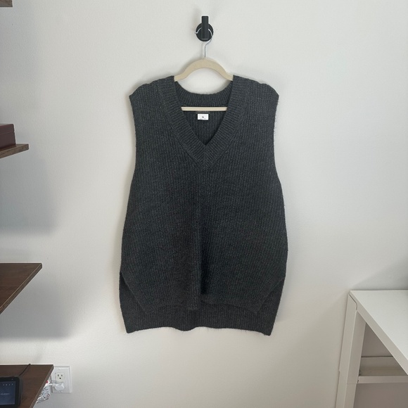 Vince Camuto Oversized Vest - Picture 1 of 3